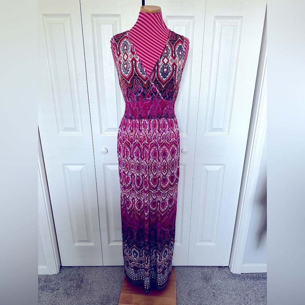 Long V-Neck Printed Maxi Dress
